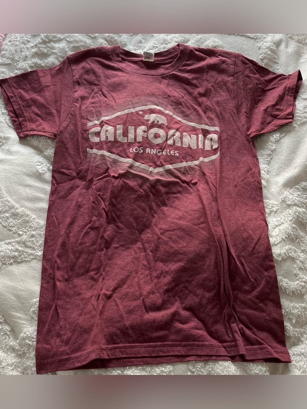California Los Angeles Graphic Tee in Maroon
